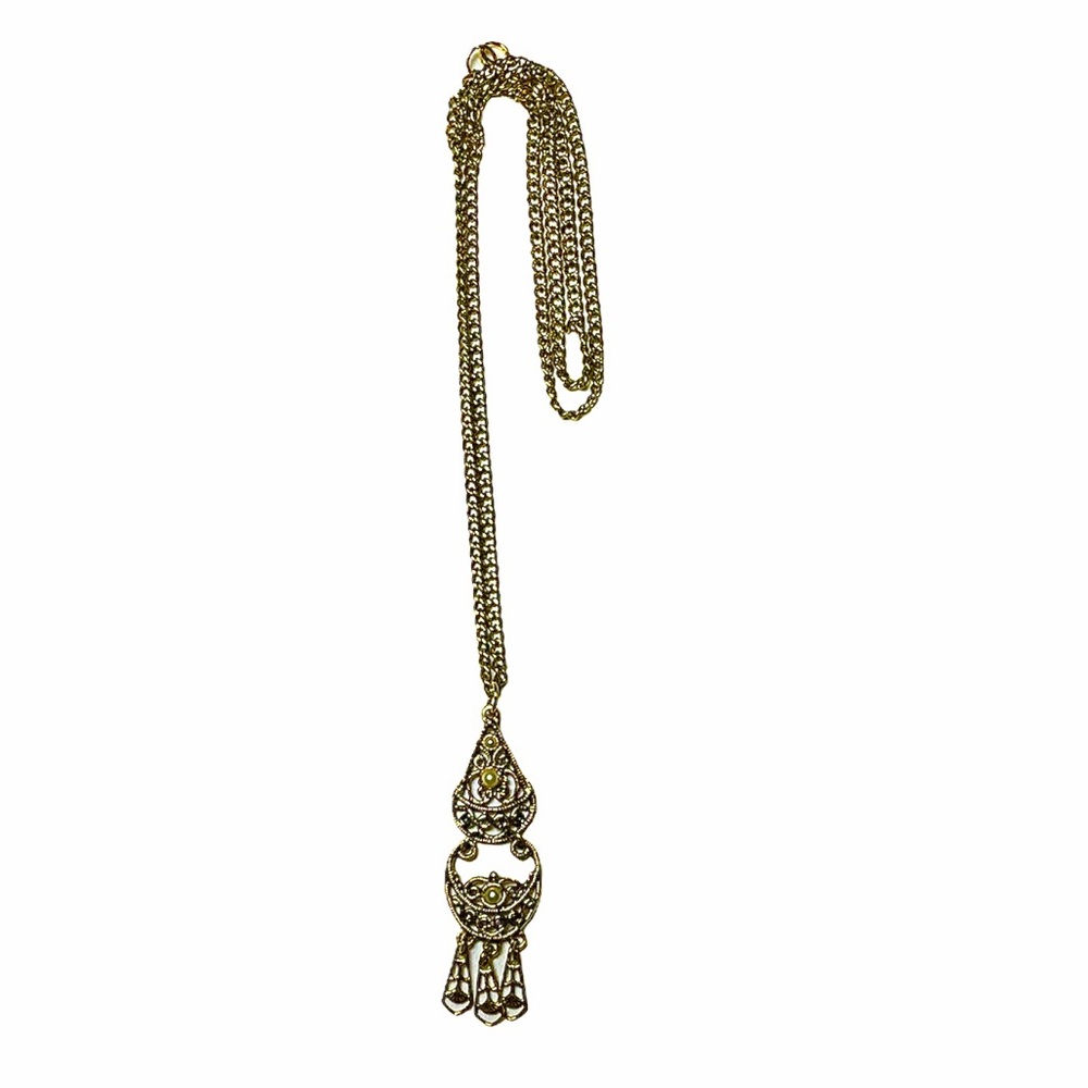 Bronze tone pendant necklace with faux pearls - Picture 6 of 6